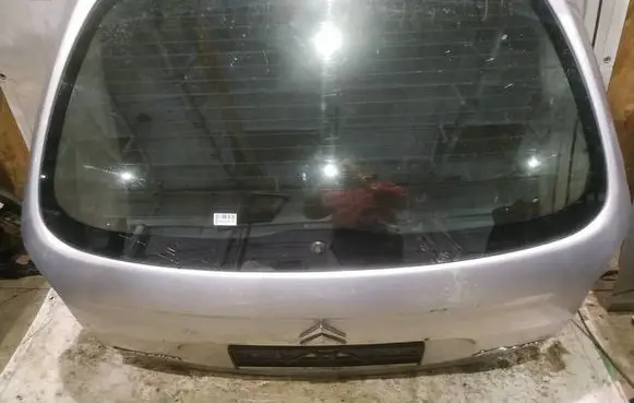 Citroen Xsara Picasso Tailgate/trunk/boot lid PILKAS