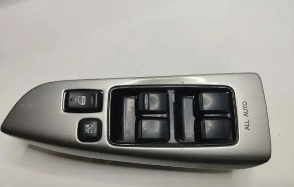 Toyota Land Cruiser (J120) Electric window control switch 8404060010 514569 514874