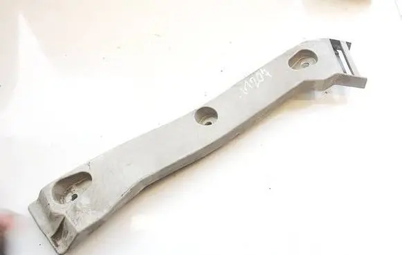 Ford Kuga I Rear bumper mounting bracket 8V4117E851A