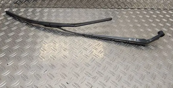Toyota Avensis T250 Windshield/front glass wiper blade 