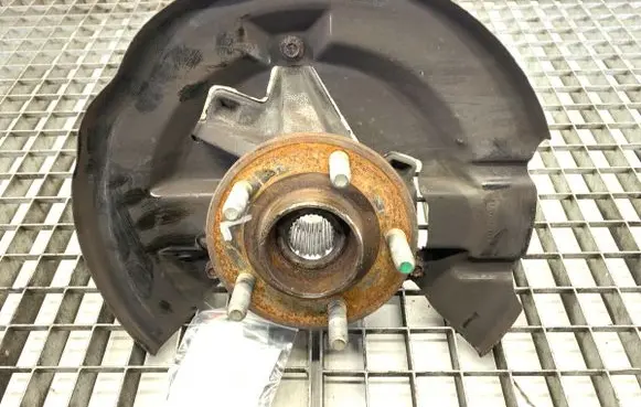 Ford Kuga II Front wheel hub spindle knuckle