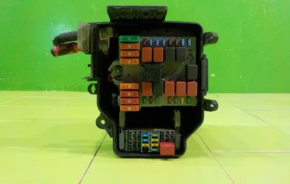 Fiat Ducato Fuse box set 1388601080 BEZPIECZNIKOW