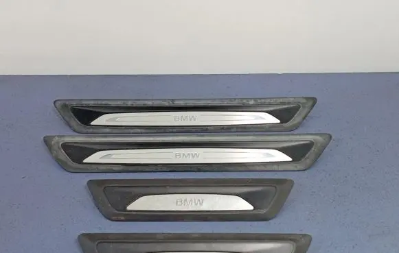Foot area side trim