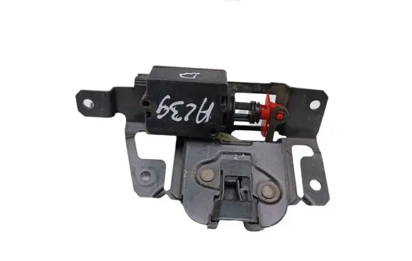 BMW X3 E83 Tailgate/trunk/boot lock/catch/latch