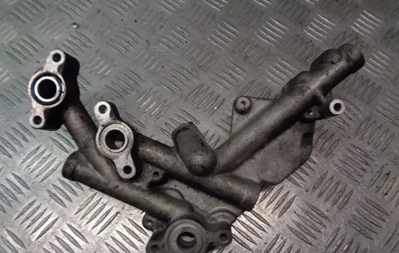 Toyota Avensis T250 Engine coolant pipe/hose