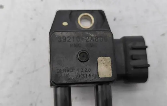 Hyundai i30 Exhaust gas pressure sensor 392102A800