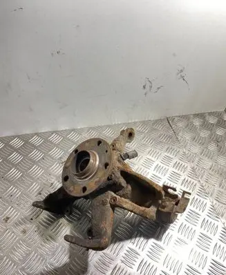 Skoda Octavia Mk2 (1Z) Front wheel hub