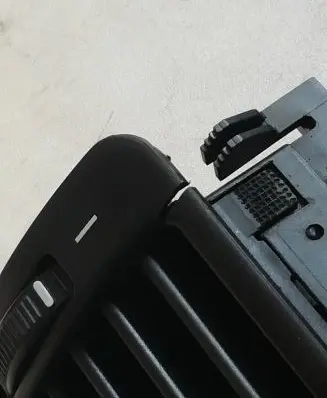 BMW 5 E39 Dash center air vent grill 8363199 8361895