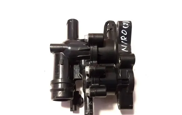 Thermostat/thermostat housing
