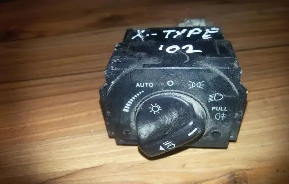 Jaguar S-Type Light switch xr8311654ac