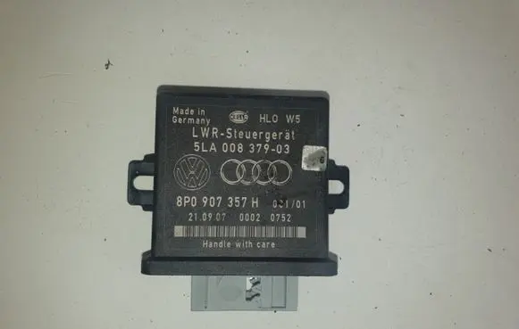 Audi A6 S6 C6 4F Light module LCM 5LA008379 8P0907357H