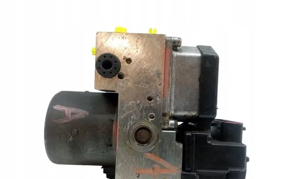 Volkswagen PASSAT B5 ABS Pump 8E0614111AH