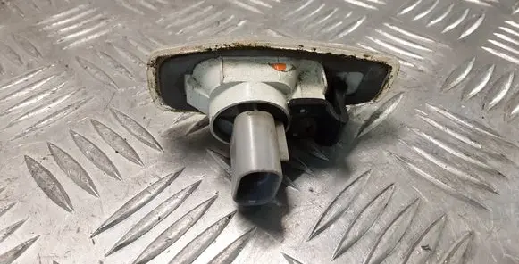 KIA Sportage Front fender indicator light