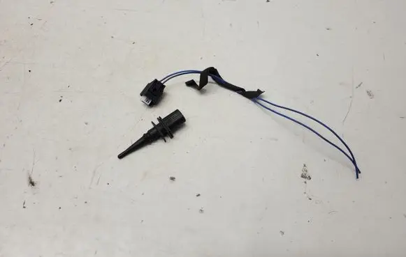 BMW X5M E70 Outside/exterior temperature sensor 13632610 6936963