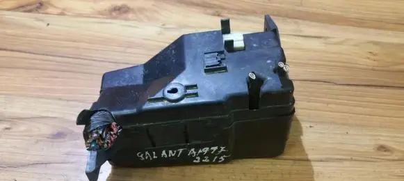 Mitsubishi Galant Fuse box set 606k12
