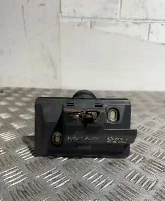 Loading door lock