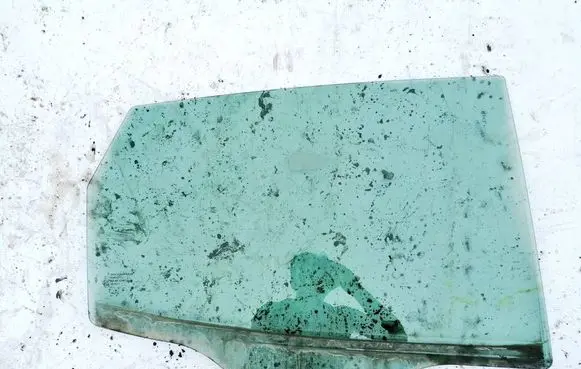 KIA Venga Rear door window glass 43r00351 as3