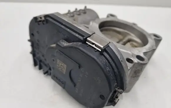 Mercedes-Benz GLA W156 Throttle valve A2701410025 2701410025 0280750541