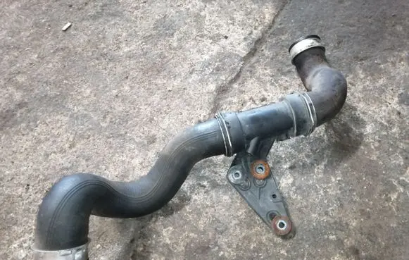Mercedes-Benz CLC CL203 Air intake hose/pipe A2035200295