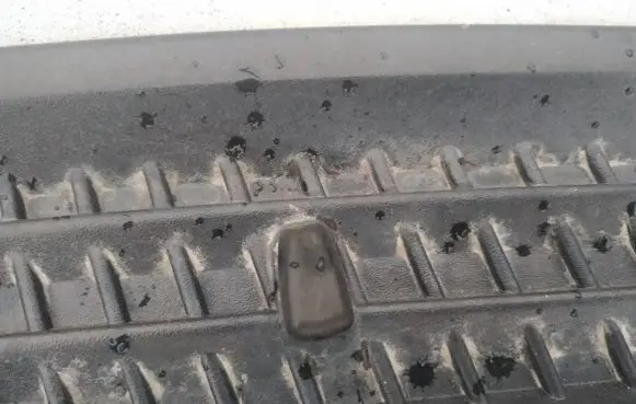 Ford Transit Windshield washer spray nozzle 