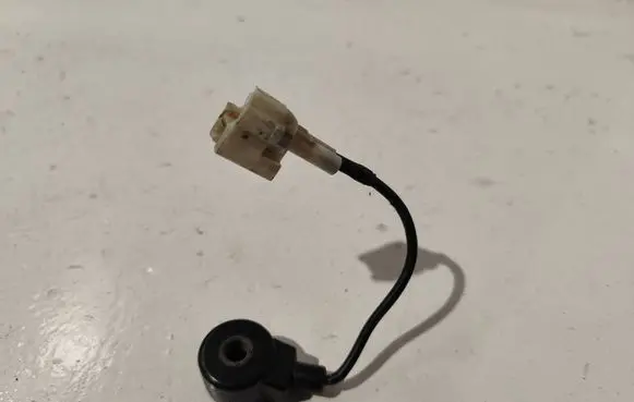 Detonation knock sensor