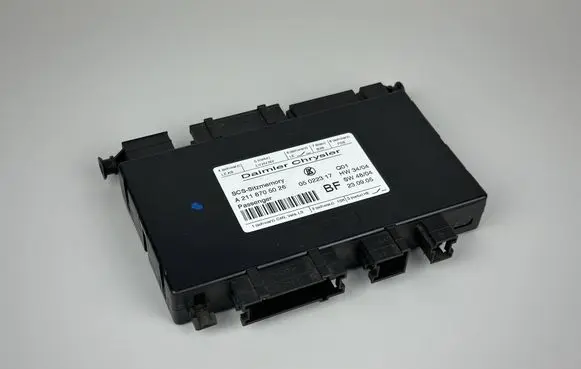 Mercedes-Benz E W211 Seat control module A2118705026 05022317