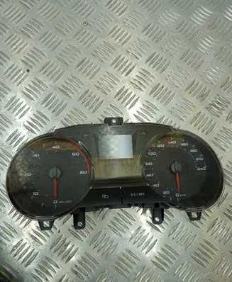 Seat Ibiza IV (6J,6P) Speedometer (instrument cluster) V0304124 0820700271 6J0920800L