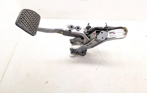 Infiniti QX50 (J50) Brake pedal 