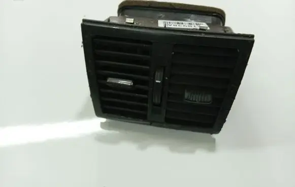 Dash center air vent grill