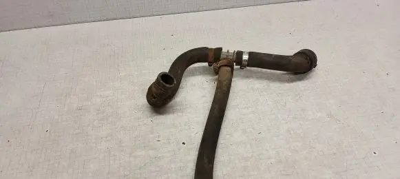 Engine coolant pipe/hose
