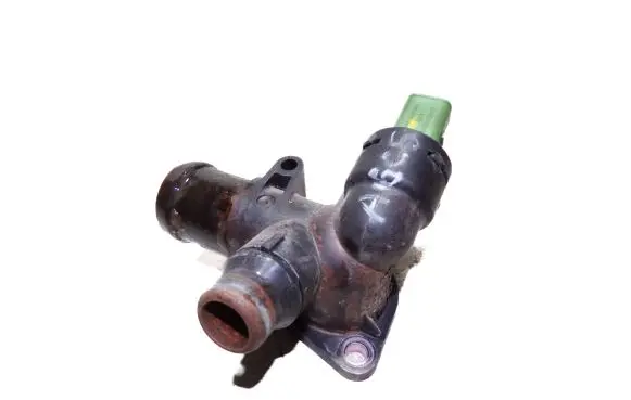 Audi A6 S6 C5 4B Thermostat 06B121133D