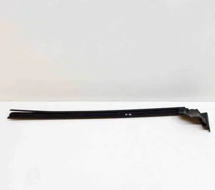 Tesla Model 3 Door glass trim 109050400G 109049600E