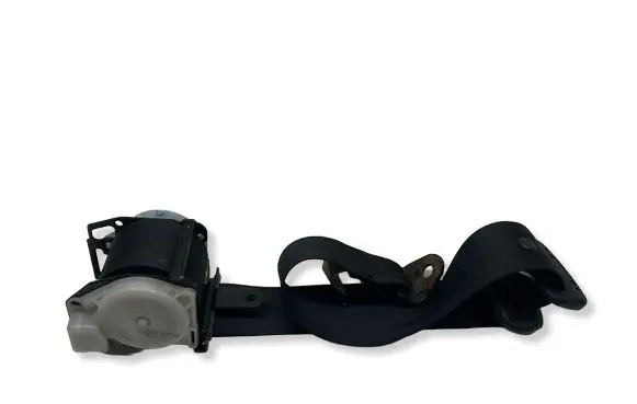 Mitsubishi Pajero Rear seatbelt N1527