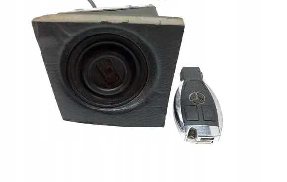 Mercedes-Benz S W220 Ignition lock 2205450308