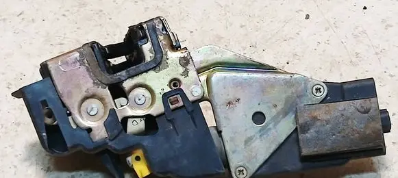 Mitsubishi Space Star Front door lock