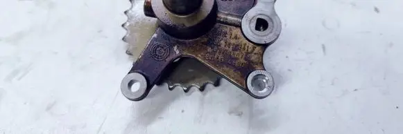 Audi A6 S6 C6 4F Oil pump 