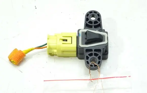 Hyundai Elantra VI Airbag deployment crash/impact sensor 95920-F2100