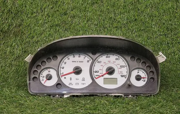 Ford Escape Speedometer (instrument cluster) YL8F10894AD