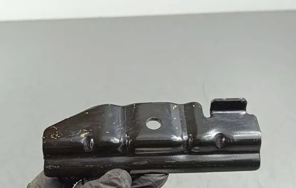 Battery bracket