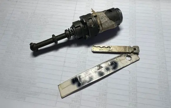 Citroen C2 Ignition lock