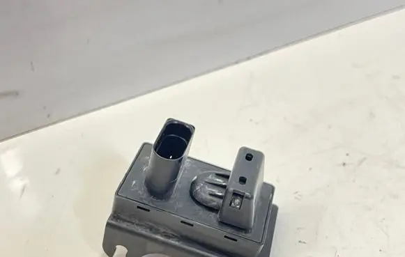 Volkswagen Phaeton Air quality sensor 4B0907659
