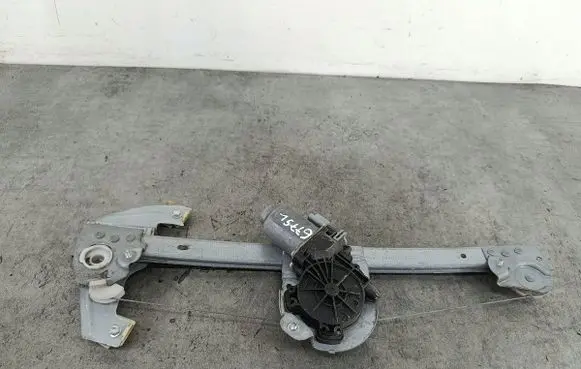 Peugeot 107 Front door window regulator with motor