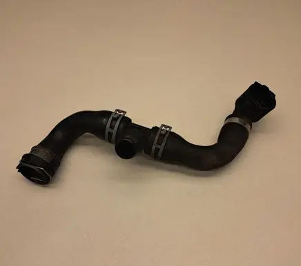 Mercedes-Benz Sprinter W907 W910 Engine coolant pipe/hose A9075011100