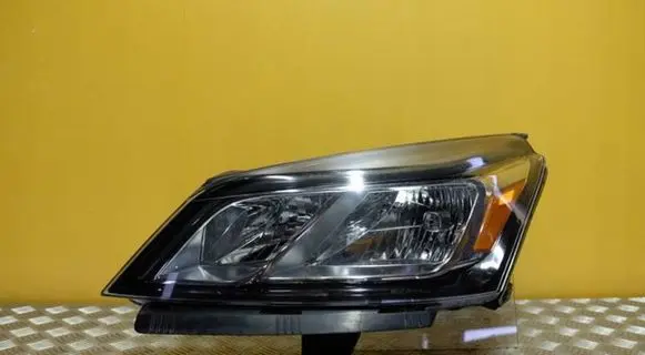 Chevrolet Traverse I Headlight/headlamp 23402604 1540