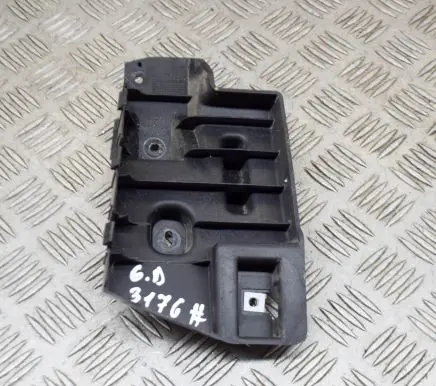 Maserati Quattroporte Rear bumper mounting bracket 670003324