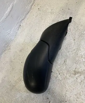 Front door electric wing mirror