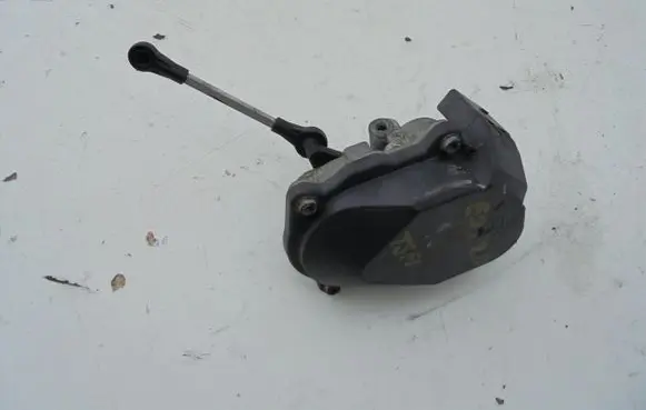 Volkswagen Eos Intake manifold valve actuator/motor 06F133482B