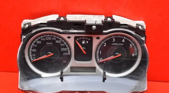 Nissan Note (E11) Speedometer (instrument cluster) 9U30D