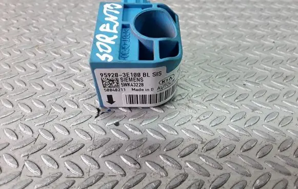 KIA Sorento Airbag deployment crash/impact sensor 959203E100 5WK43228