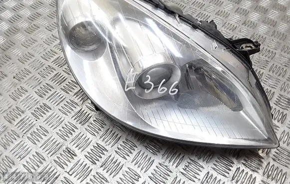 Mercedes-Benz B W245 Headlight/headlamp